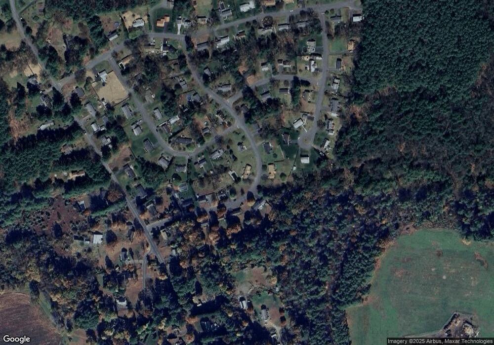 35 Arnold Ln, Greenfield, MA 01301 - photo 1