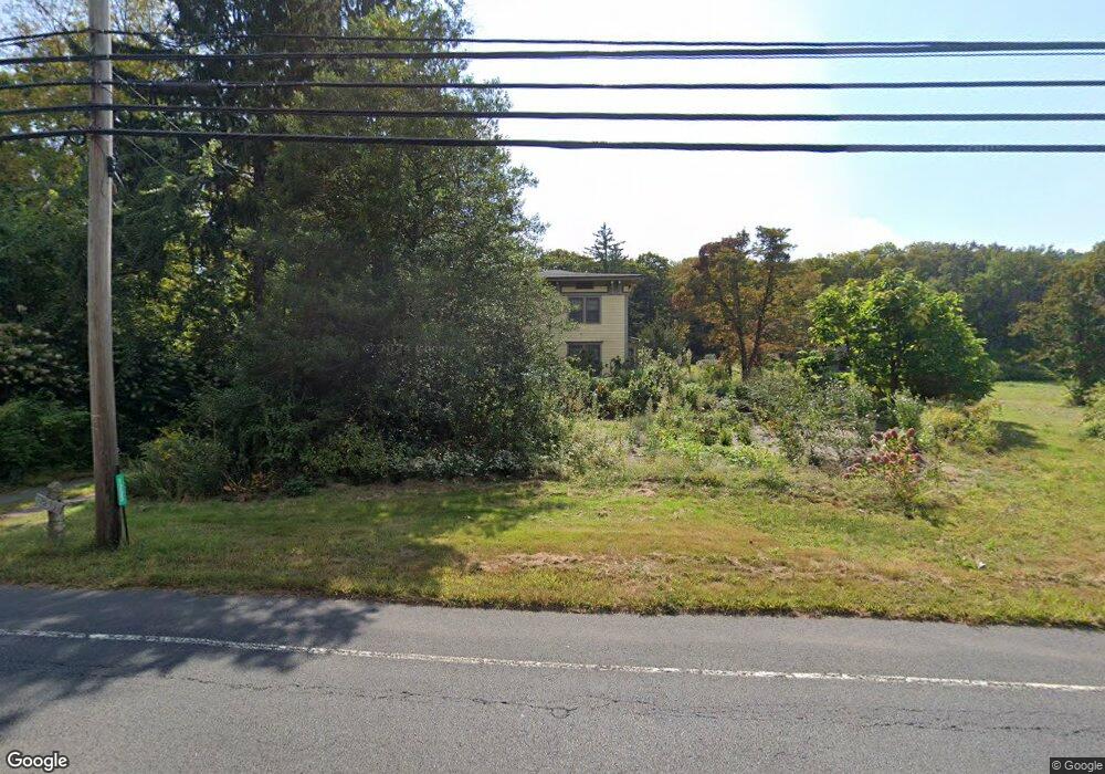 1233 Saybrook Rd, Haddam, CT 06438 - photo 1