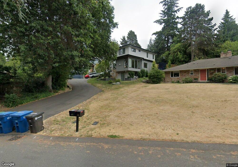 9789 SE 41st St, Mercer Island, WA 98040 - photo 1