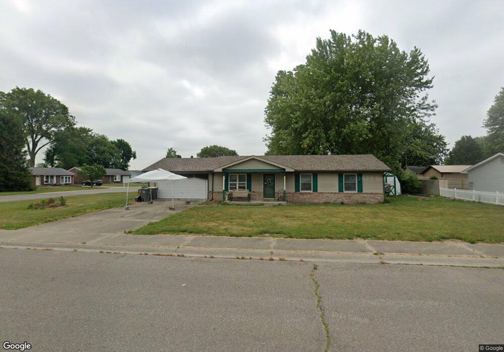 1210 Dunbar Dr, Seymour, IN 47274 - photo 1