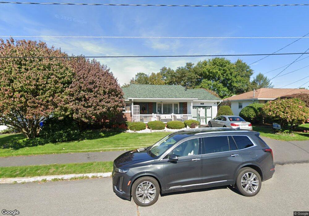 118 Parkcrest Dr, Duryea, PA 18642 - photo 1