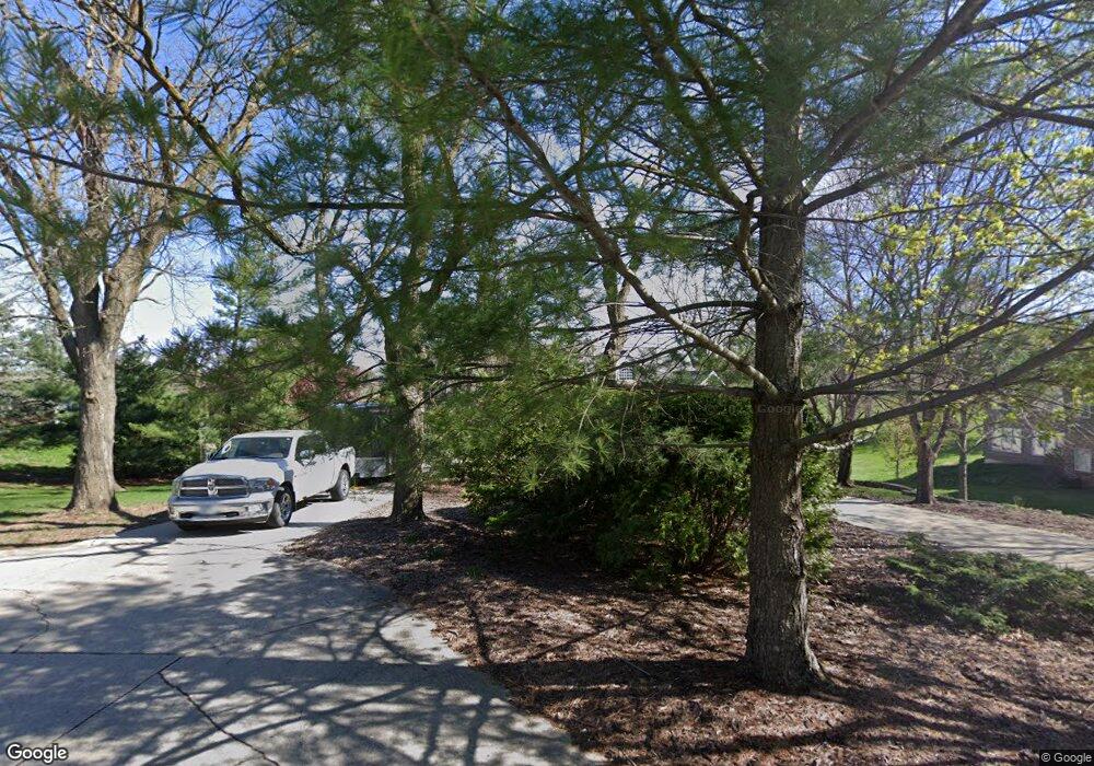 1330 Golf View Ln, Newton, IA 50208 - photo 1