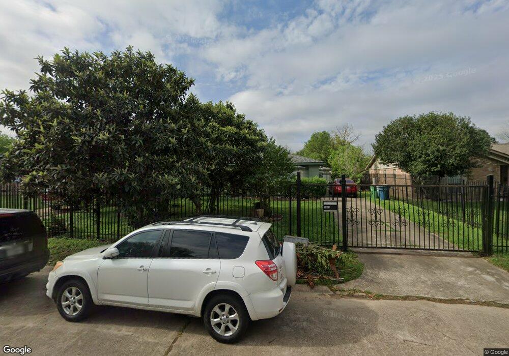 5909 Arthington St, Houston, TX 77053 - photo 1