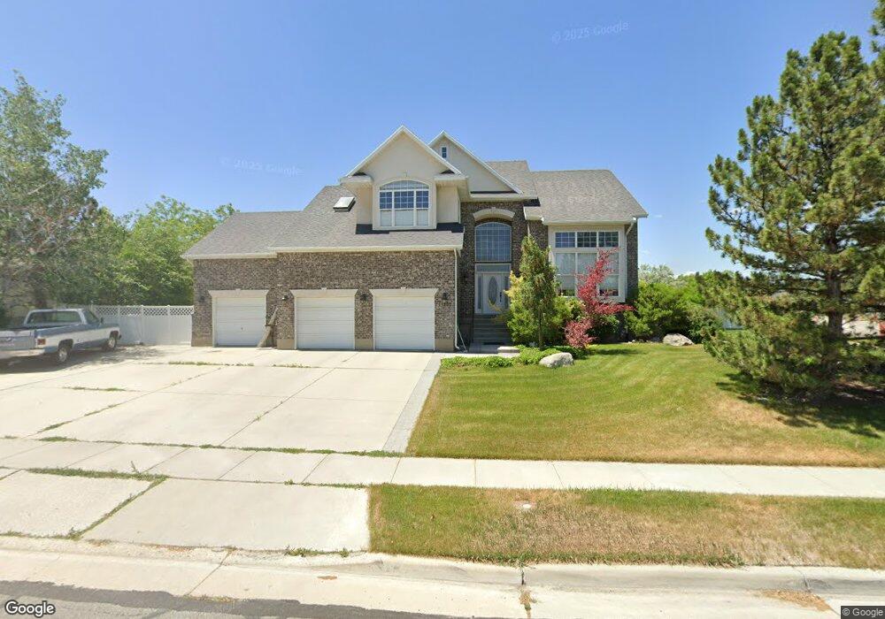 11852 Stone Crest Ln, Riverton, UT 84065 - photo 1