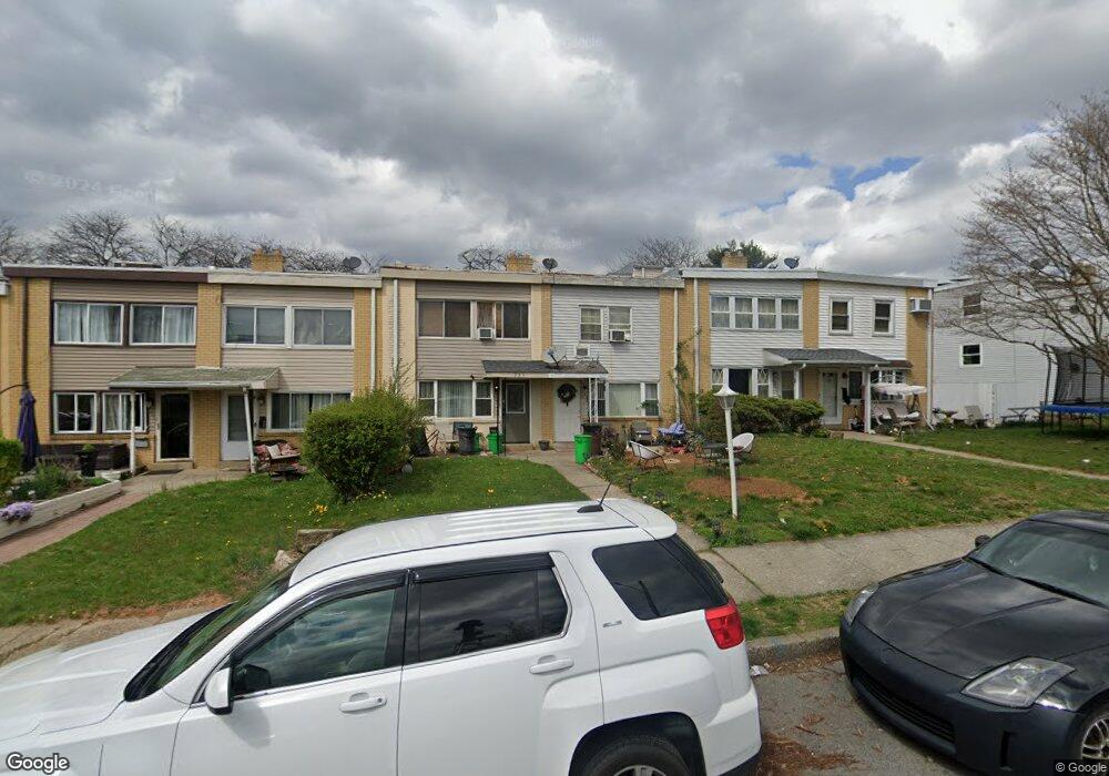 733 Mohawk St, Allentown, PA 18103 - photo 1