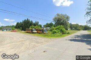 15 Cross St, Howland, ME 04448