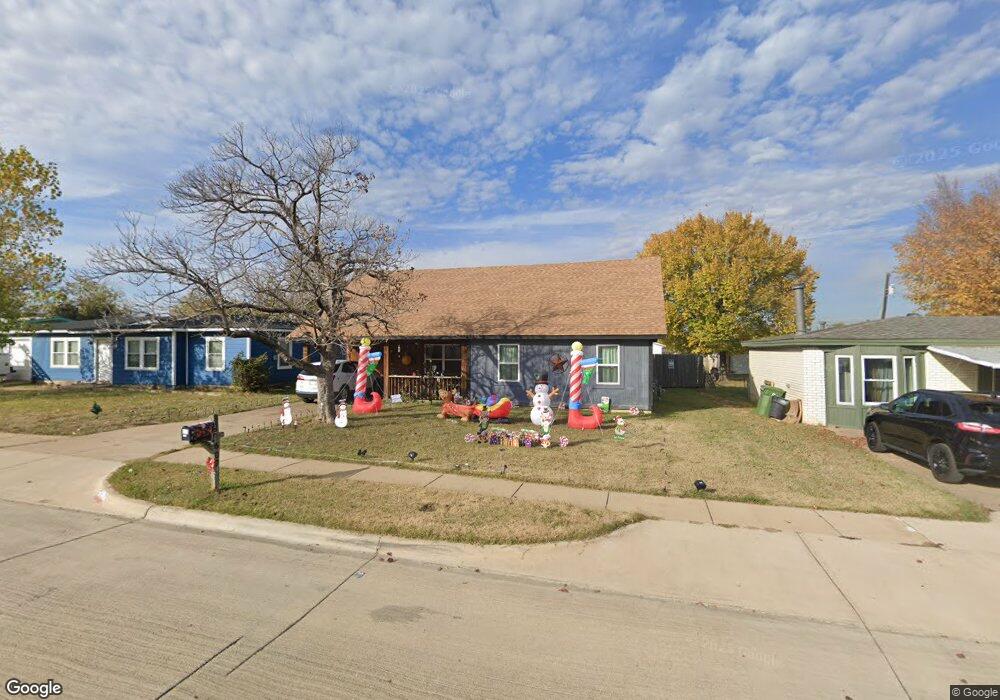 607 Greenway Dr, Hurst, TX 76053 - photo 1