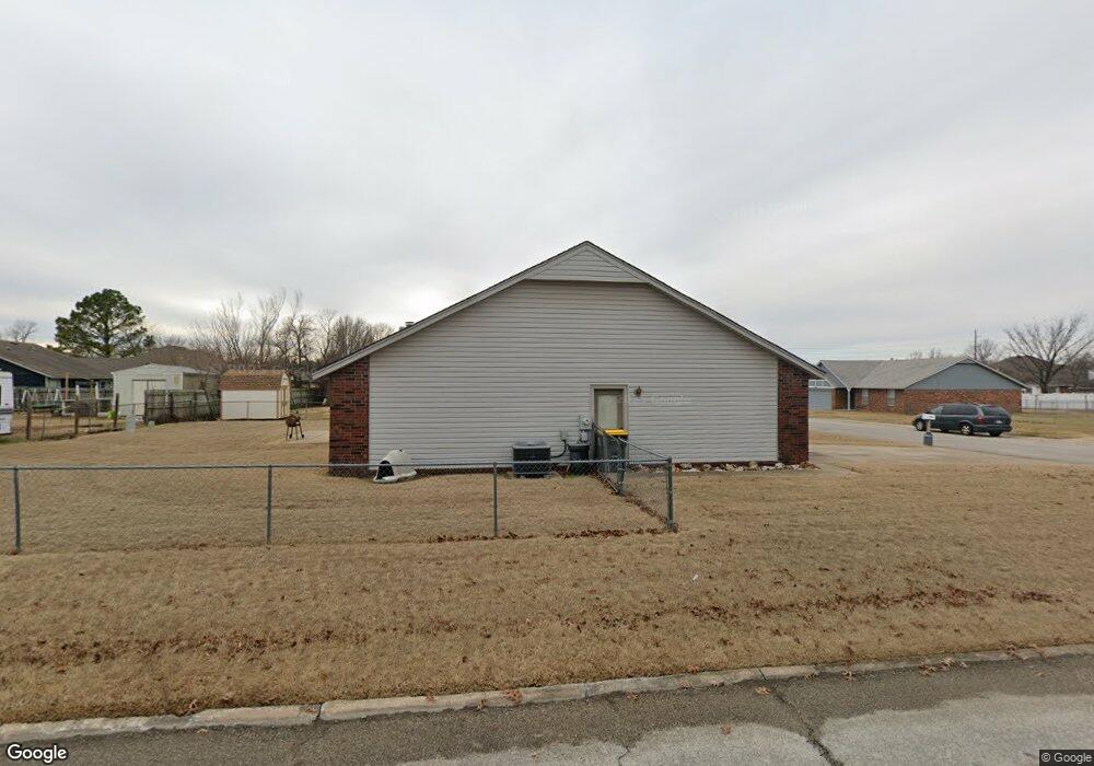 492 E 142nd St, Glenpool, OK 74033 - photo 1