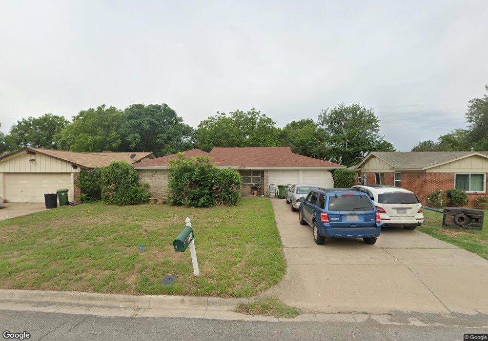 229 Simmons Dr, Hurst, TX 76053 - photo 1