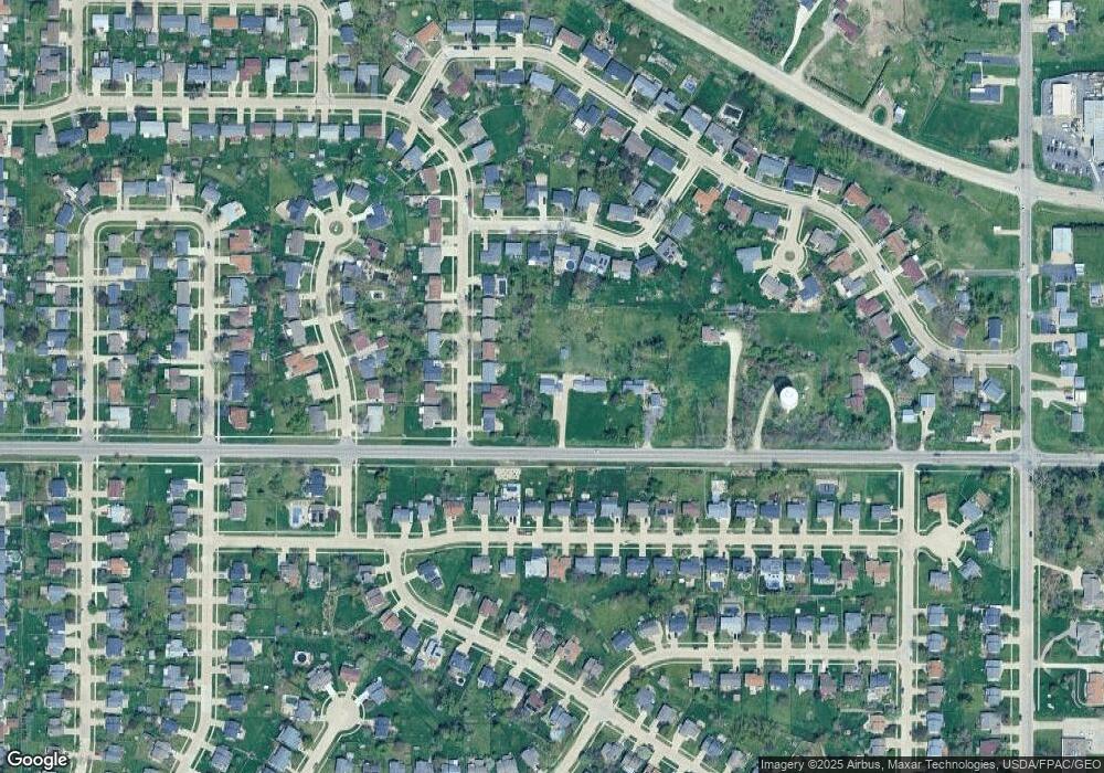 4524 E Ave NW, Cedar Rapids, IA 52405 - photo 1