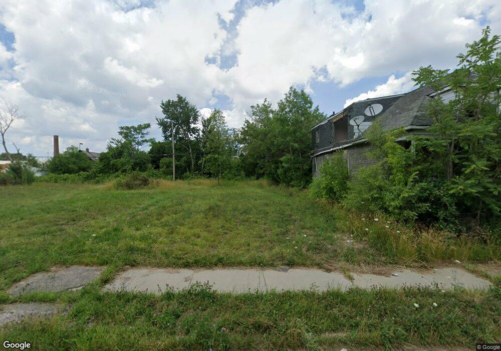 2011 Mclean St, HamtraMcK, MI 48212 - photo 1