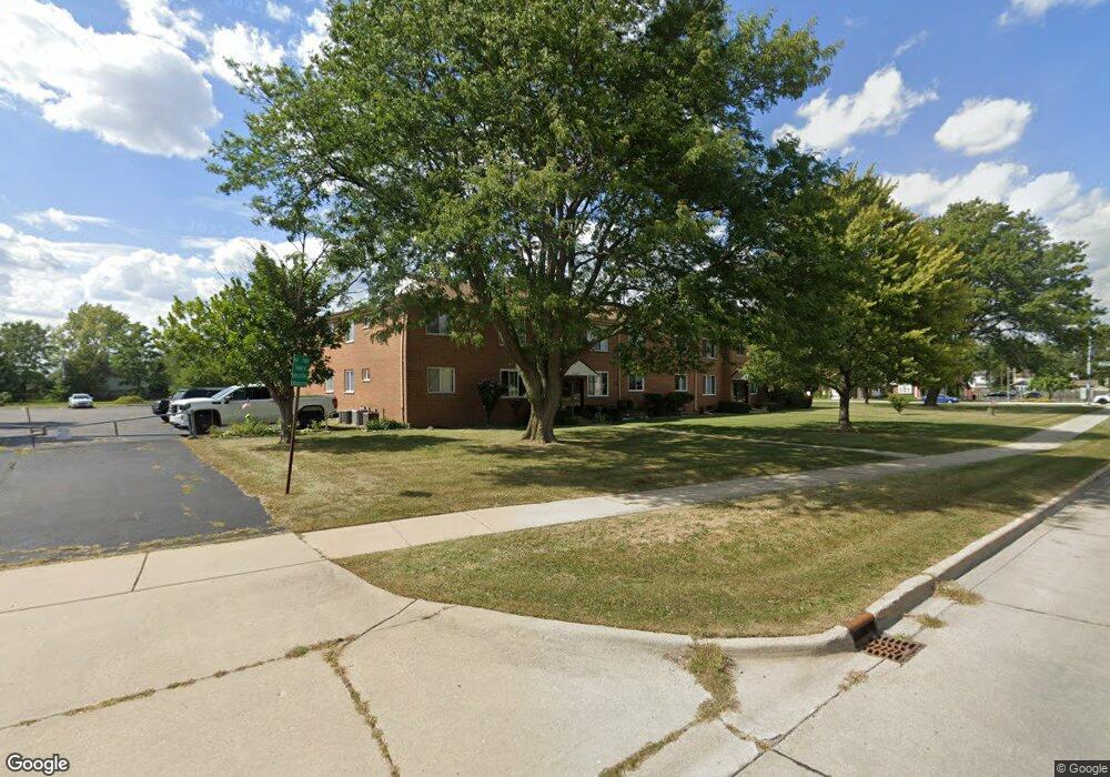 18570 Masonic unit 9, Fraser, MI 48026 - photo 1