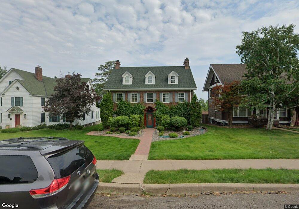 2818 E 1st St, Duluth, MN 55812 - photo 1