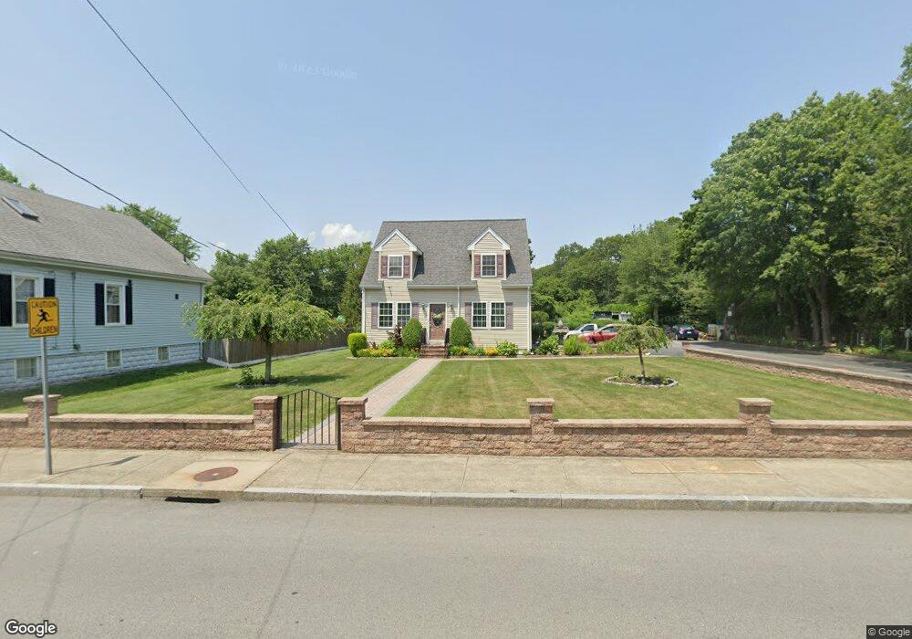 163 Sharp St, North Dartmouth, MA 02747 - photo 1