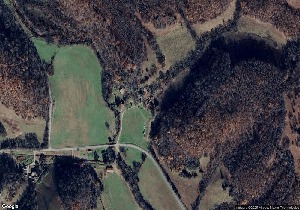 1860 Tacketts Branch Rd, Goodspring, TN 38460 - photo 1