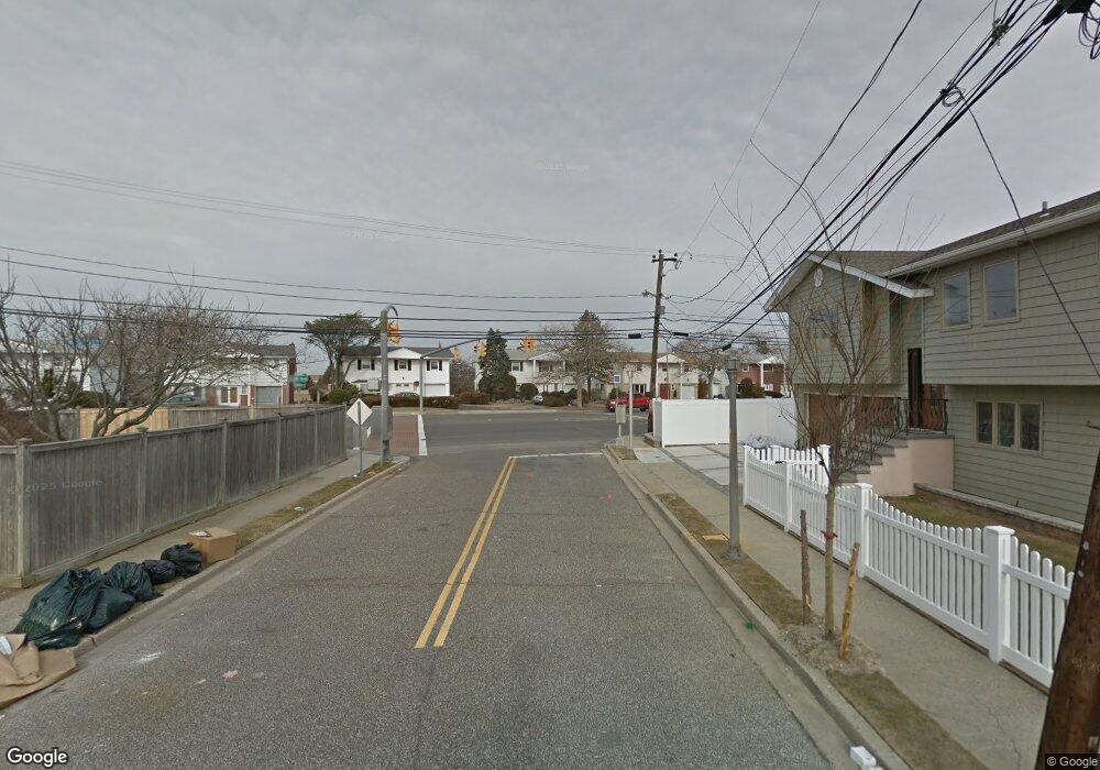 3900 Cheltenham St, Lido Beach, NY 11561 - photo 1