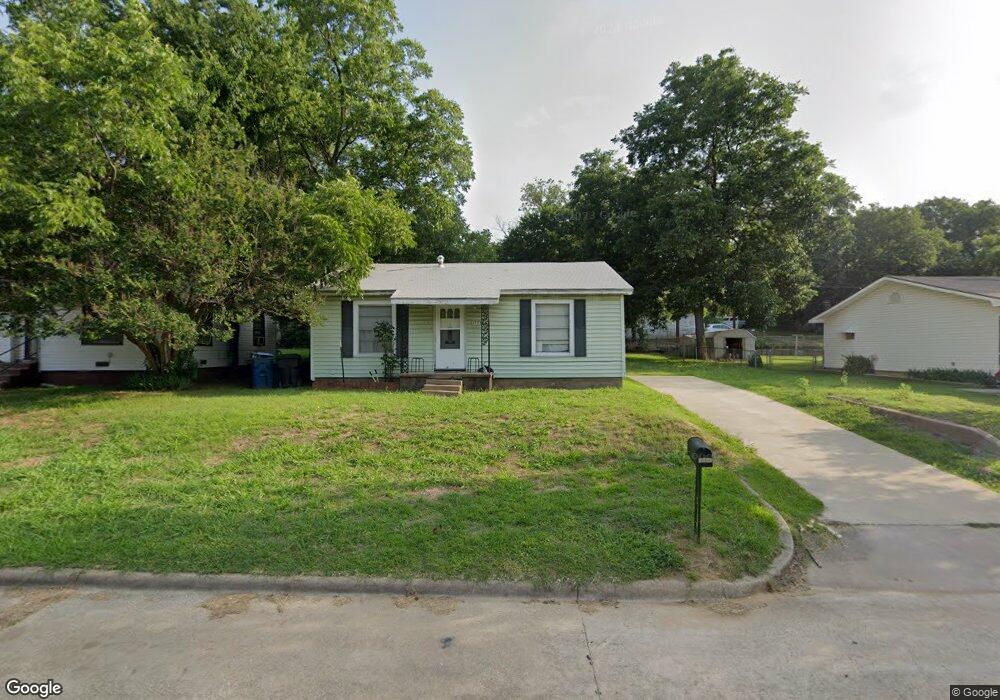 1323 W Crawford St, Denison, TX 75020 - photo 1