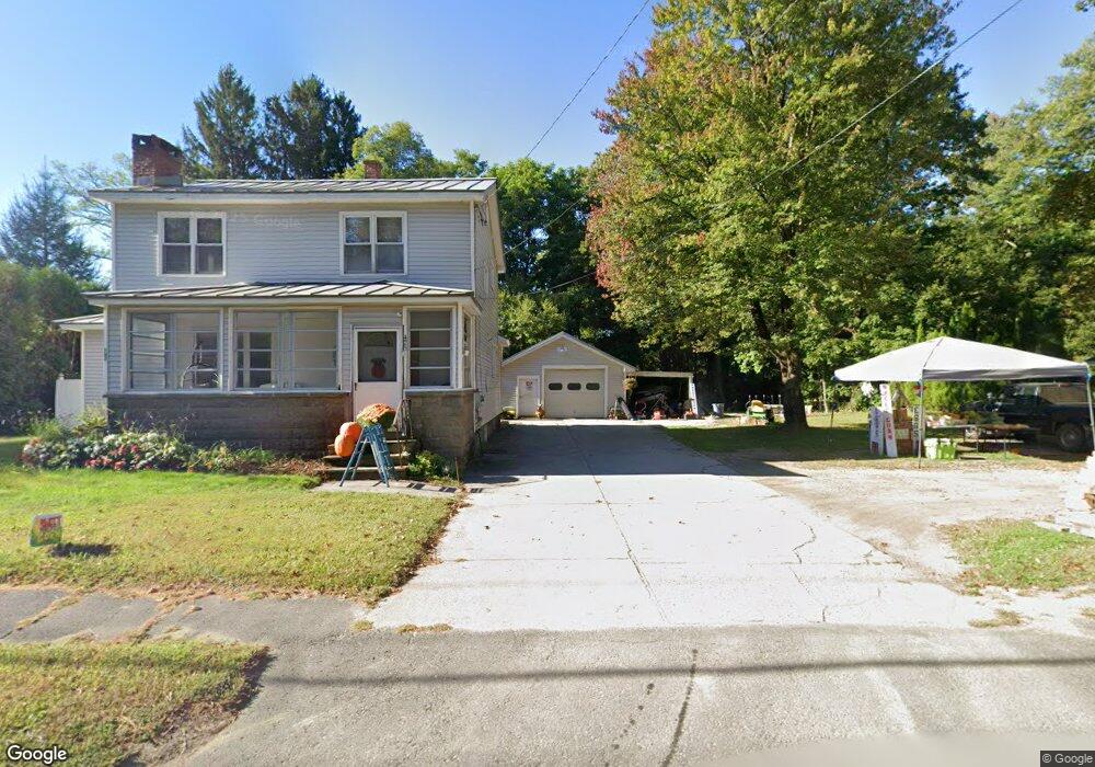 475 Bridge Rd, Florence, MA 01062 - photo 1
