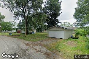 404 Lakeside Dr, Walkerton, IN 46574