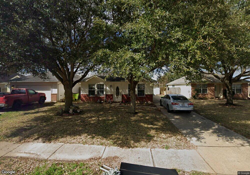 914 Gulf Ct, Rosenberg, TX 77471 - photo 1