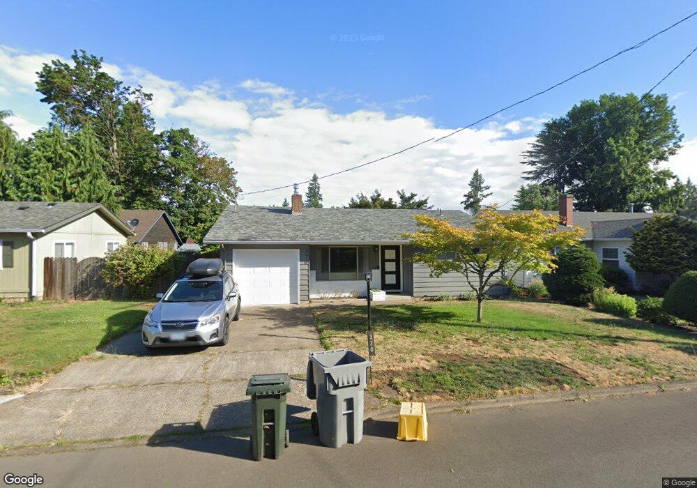 370 SW 6th Ave, Canby, OR 97013 - photo 1