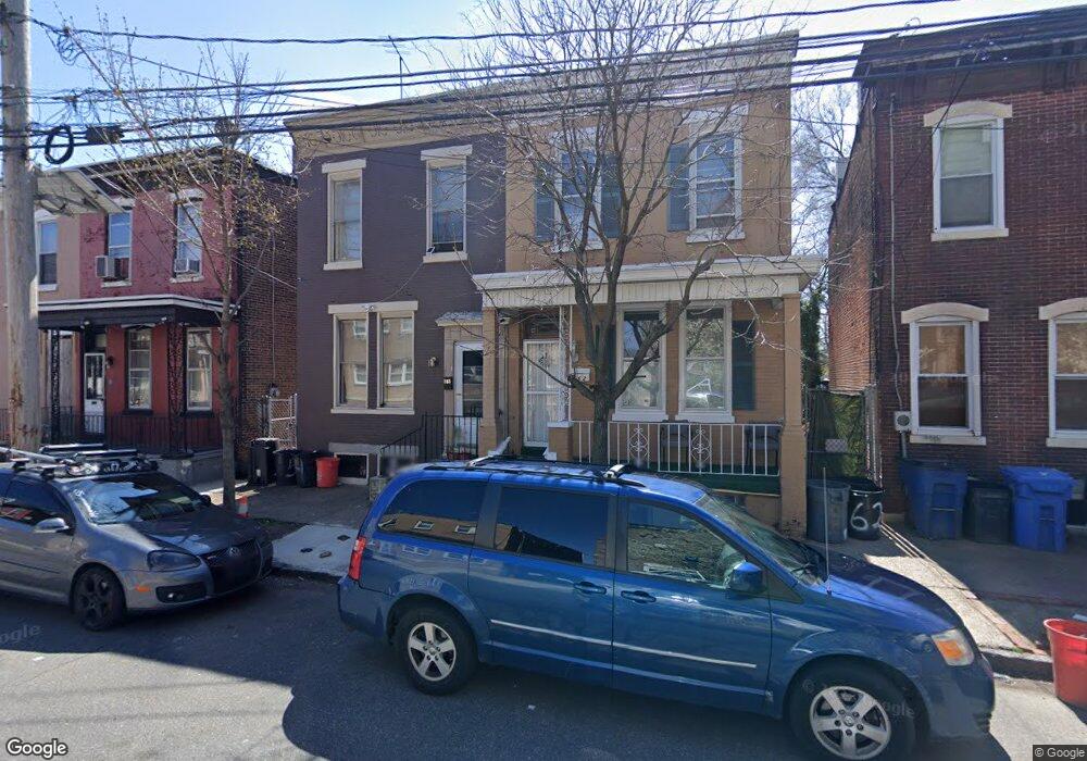 564 Spruce St, Camden, NJ 08103 - photo 1