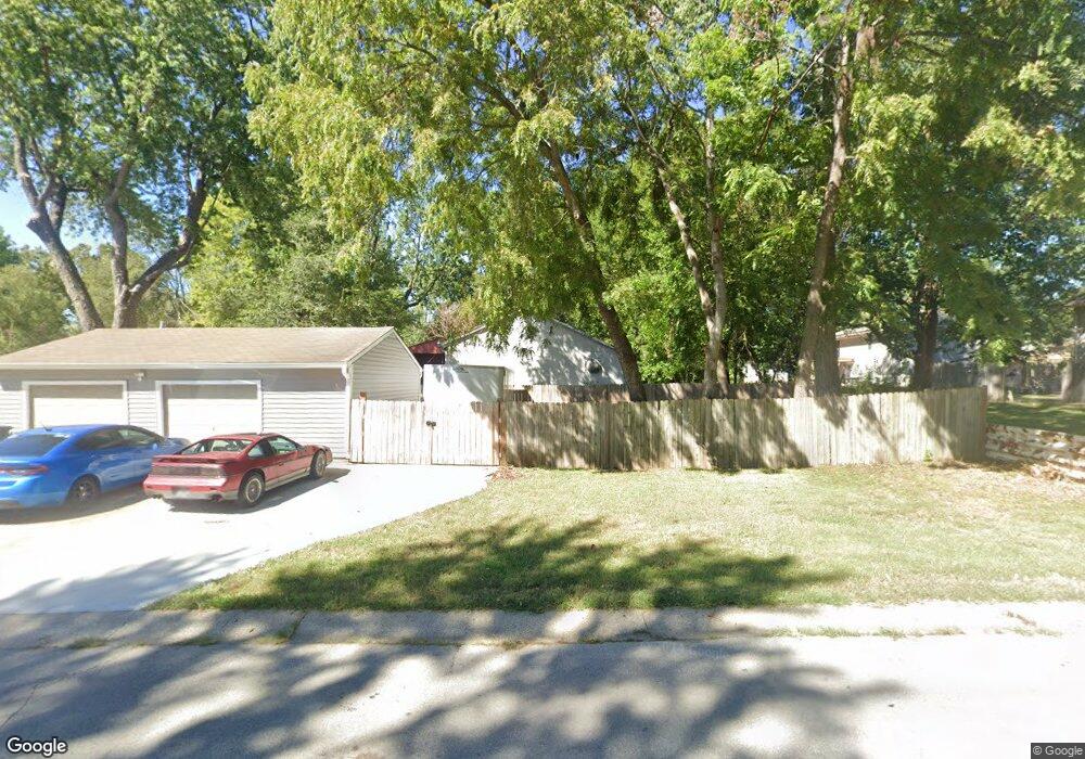 1003 NW B St, Blue Springs, MO 64015 - photo 1