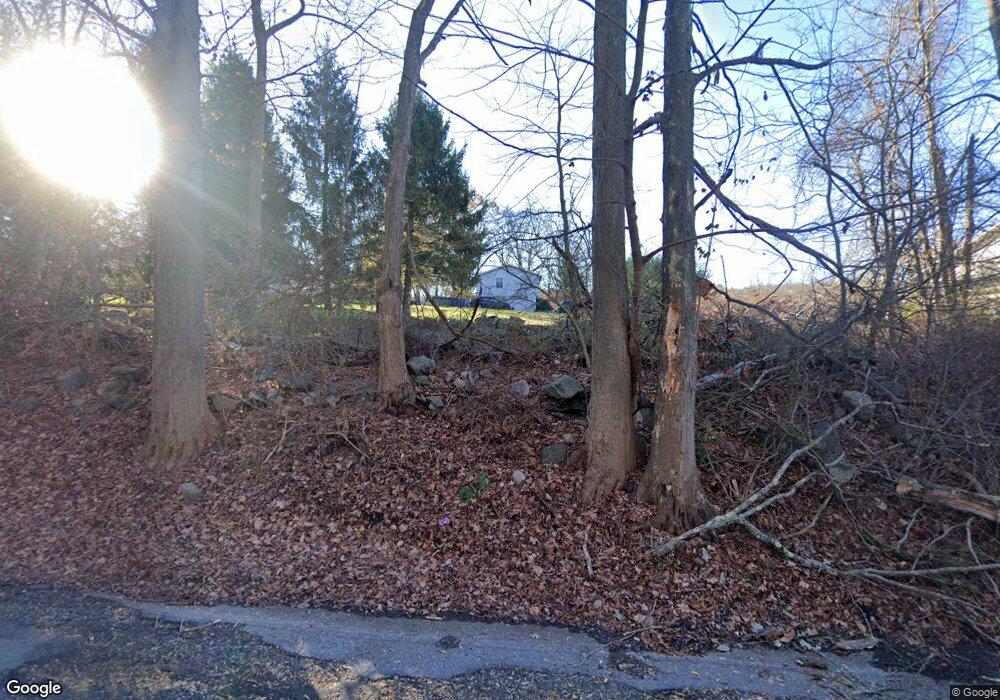 2A Saw Mill Rd, Newtown, CT 06470 - photo 1