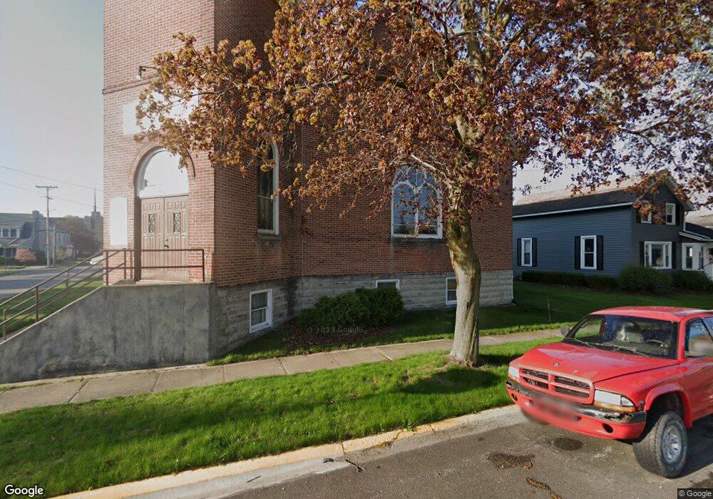 401 S Jackson St, Auburn, IN 46706 - photo 1