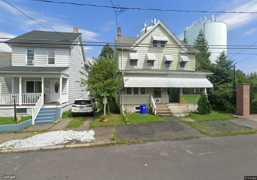 667 Mckinley St, Hazleton, PA 18201 - photo 1