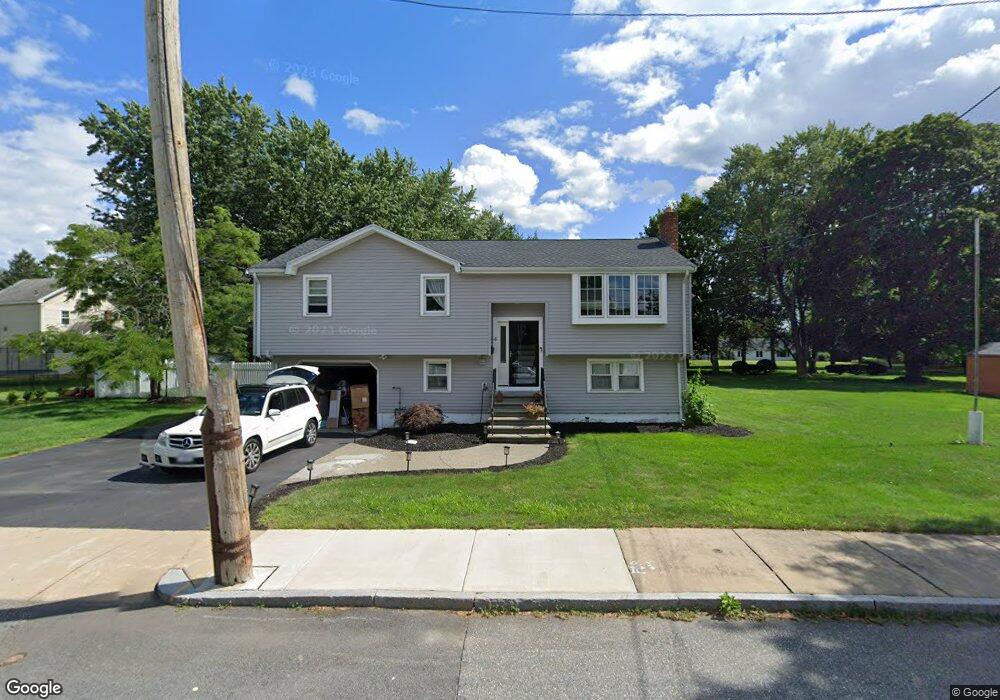 4 Thornton St, Woburn, MA 01801 - photo 1