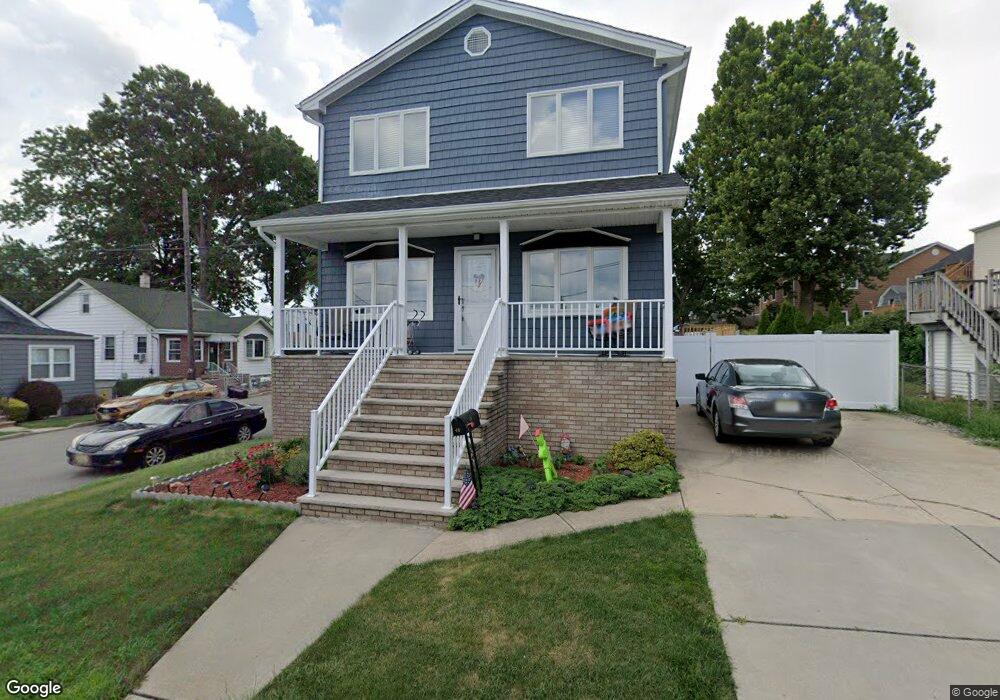 40 Laurel Ct, Secaucus, NJ 07094 - photo 1