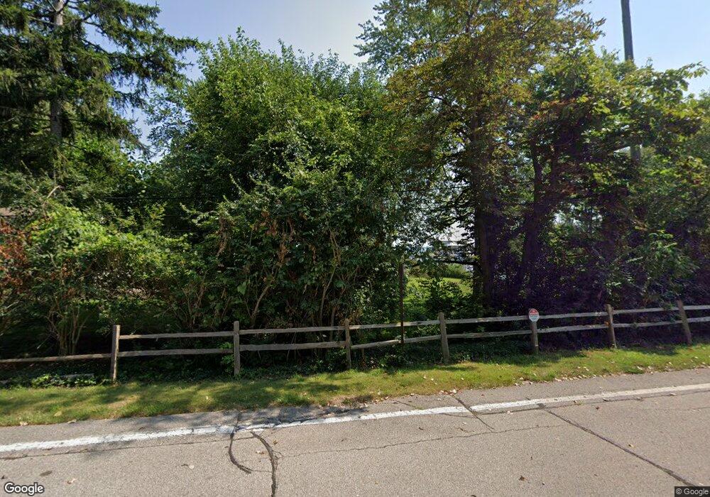 19323 Parke Ln, Grosse Ile, MI 48138 - photo 1