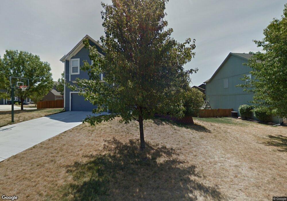 5701 Marion St, Shawnee, KS 66218 - photo 1
