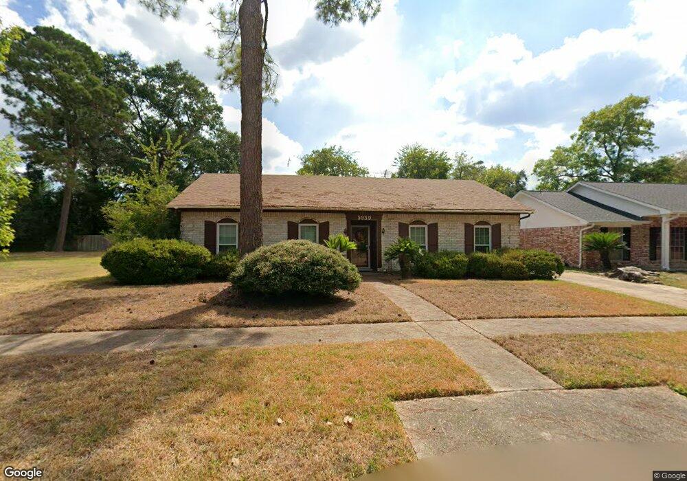 5939 Bent Bough Ln, Houston, TX 77088 - photo 1
