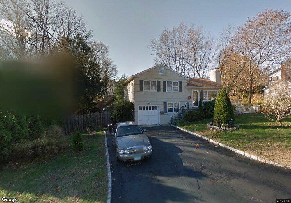 19 Down River Rd, New Canaan, CT 06840 - photo 1