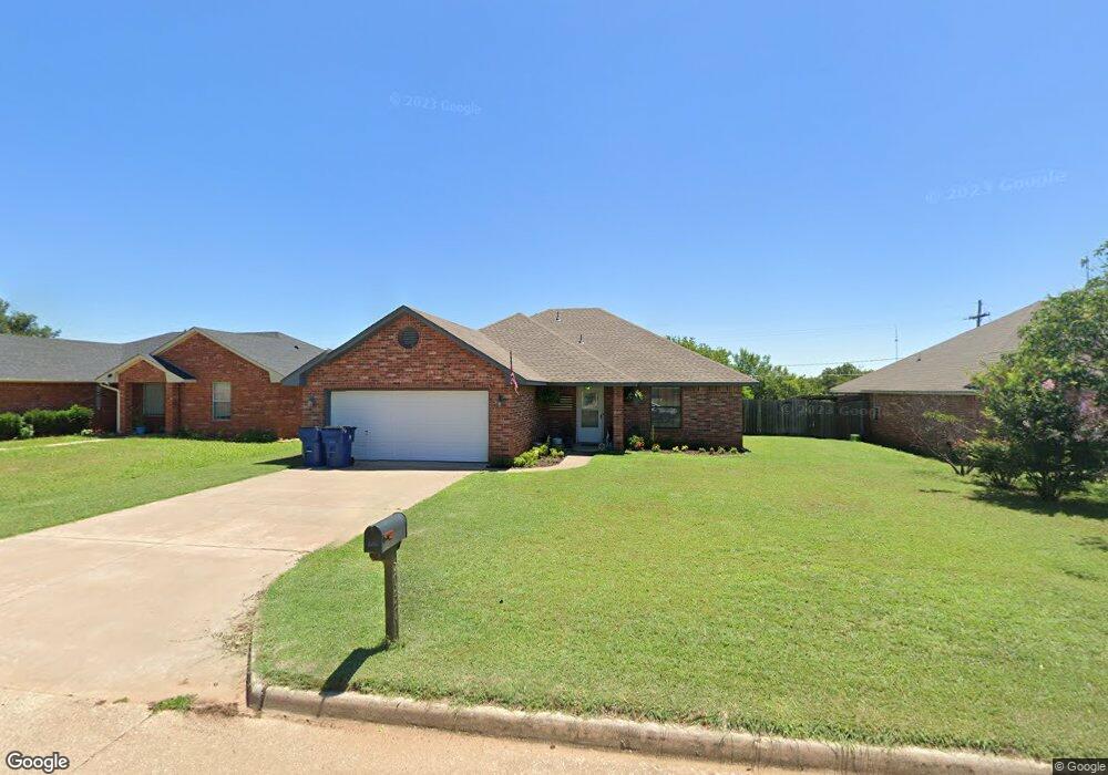 4106 Clear Springs Dr, Duncan, OK 73533 - photo 1
