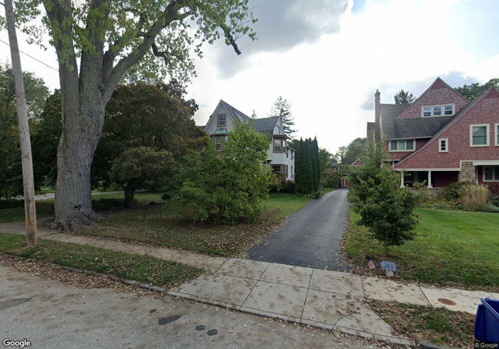 218 W Beechtree Ln, Wayne, PA 19087 - photo 1