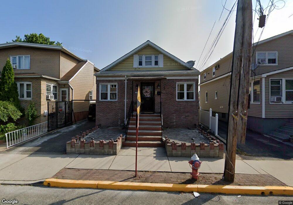 383 Kennedy Dr, Fairview, NJ 07022 - photo 1