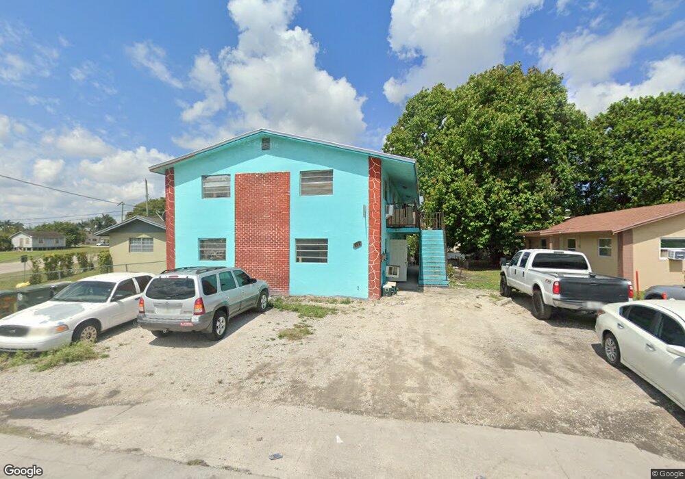 584 SW 5th St, Belle Glade, FL 33430 - photo 1