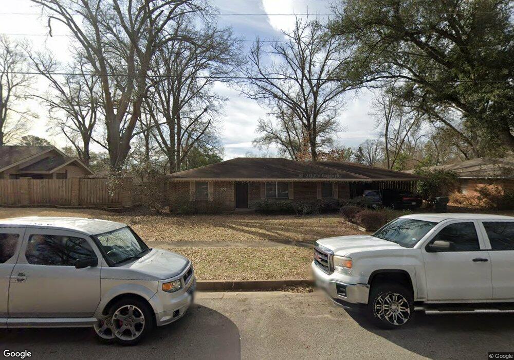 307 Alpine Dr, Tyler, TX 75701 - photo 1