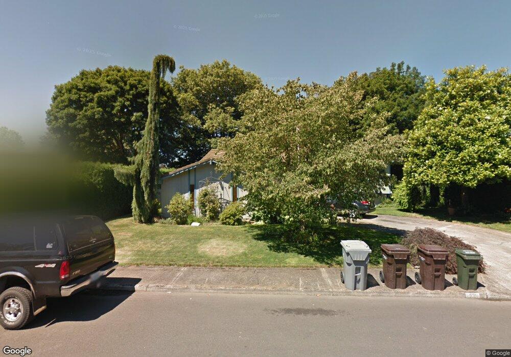 1235 N Hawthorne Ct, Canby, OR 97013 - photo 1