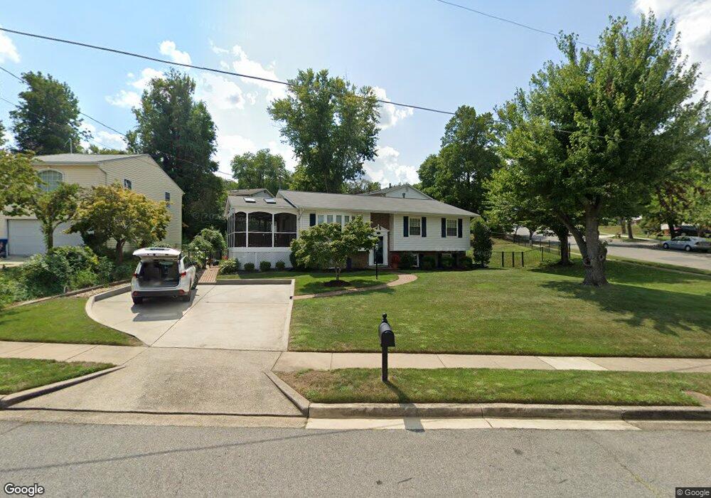 7619 Devries Dr, Lorton, VA 22079 - photo 1