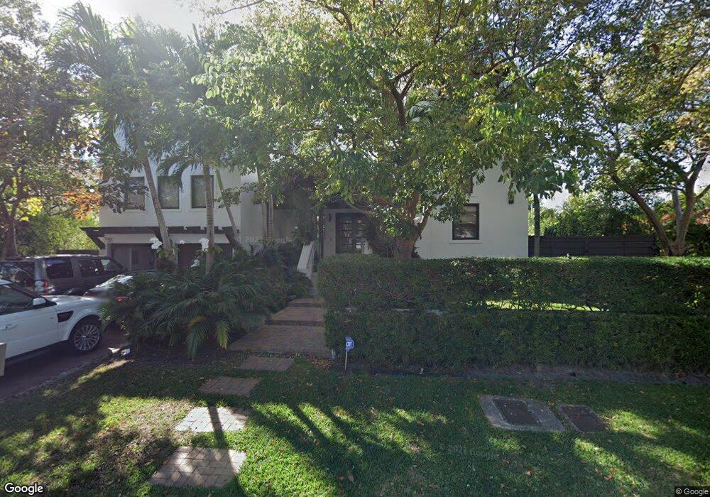 748 Glenridge Rd, Key Biscayne, FL 33149 - photo 1