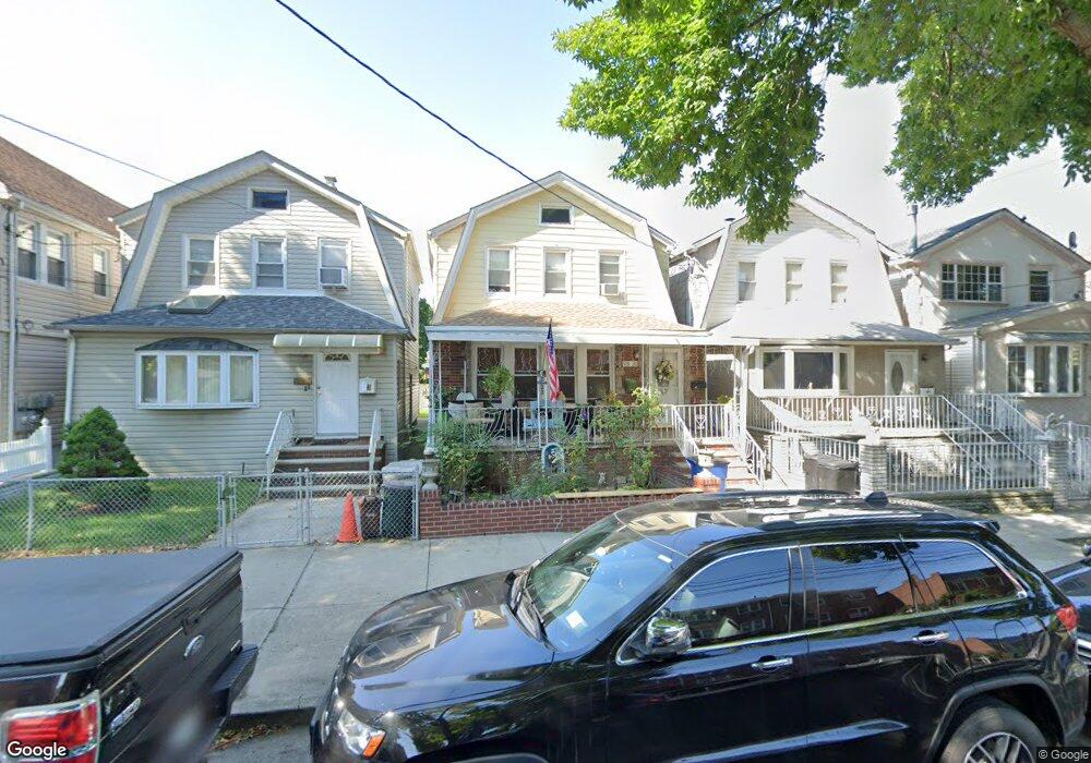 10920 97th St, Ozone Park, NY 11417 - photo 1