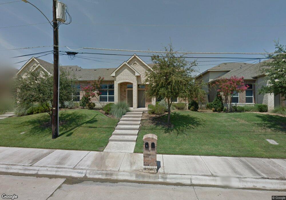 116 SE Dallas St, Grand Prairie, TX 75051 - photo 1