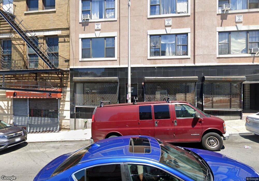 97 Elm St unit 2M, Yonkers, NY 10701 - photo 1