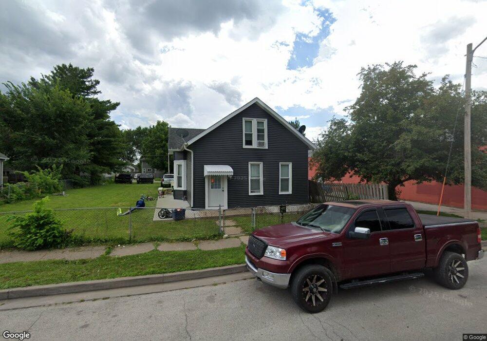 1325 W 7th St, Davenport, IA 52802 - photo 1