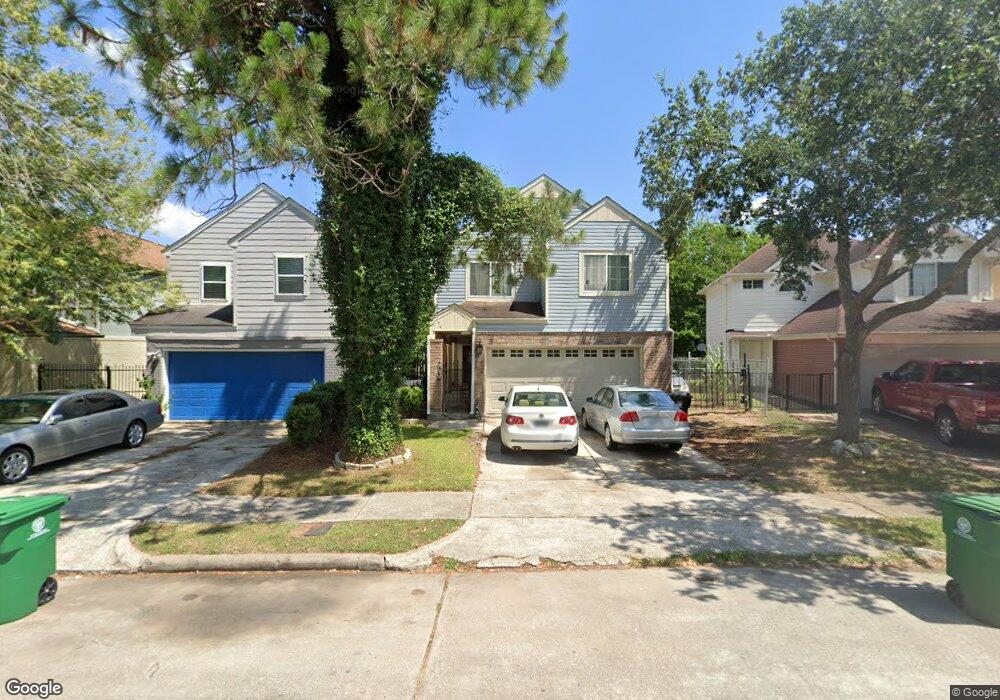 9319 Kingsflower Cir, Houston, TX 77075 - photo 1