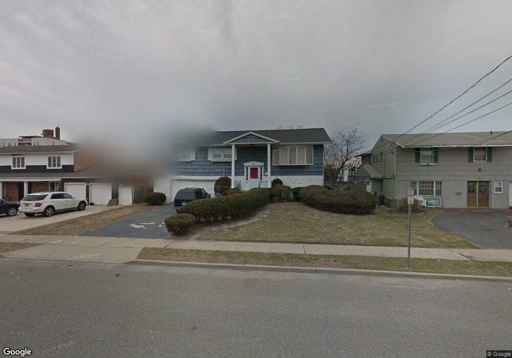 27 Blackheath Rd, Lido Beach, NY 11561 - photo 1